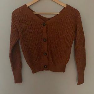 Dark pink cropped sweater ✩ worn once ✩ size xs